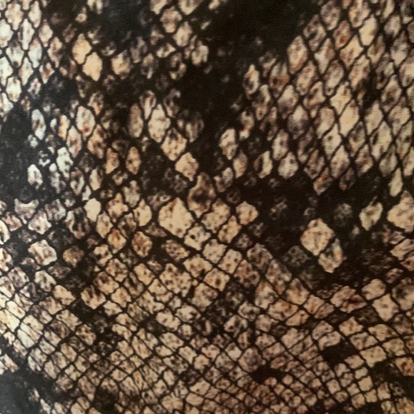 Theory snake print, long sleeve, 100% silk dress. - Picture 5 of 5